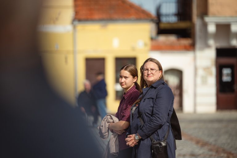 Skambančios turgaus aikštės I