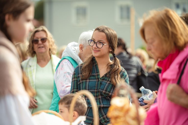 Skambančios turgaus aikštės I